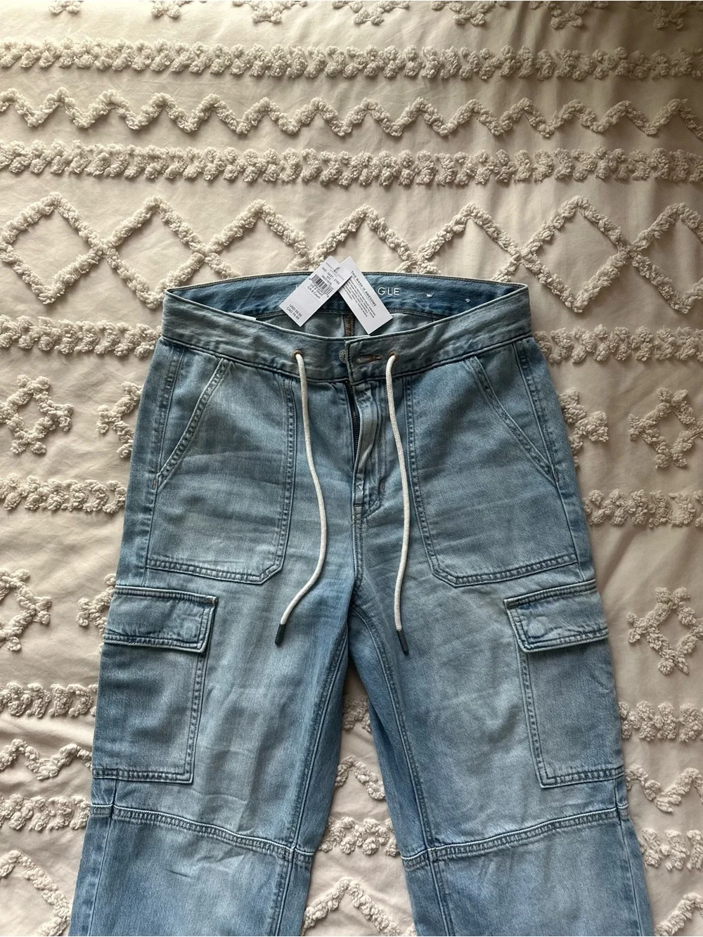 American Eagle Cargo Jogger Jeans Size 8 Short